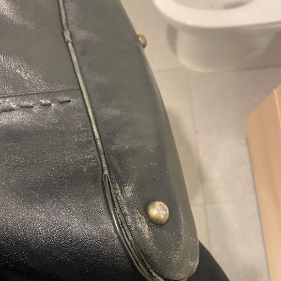 Yves Saint Laurent Black Shoulder Bag - Picture 16 of 16